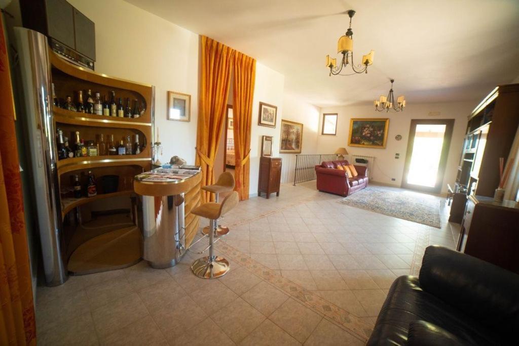 Villa Patrizia-Luxury Villa Mottola Exterior foto